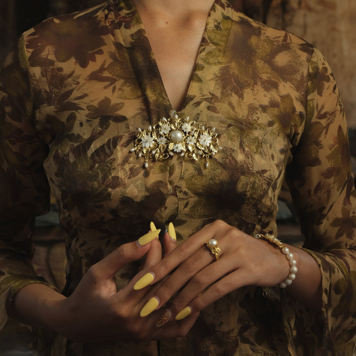 ELEGAN DAN AUTENTIK