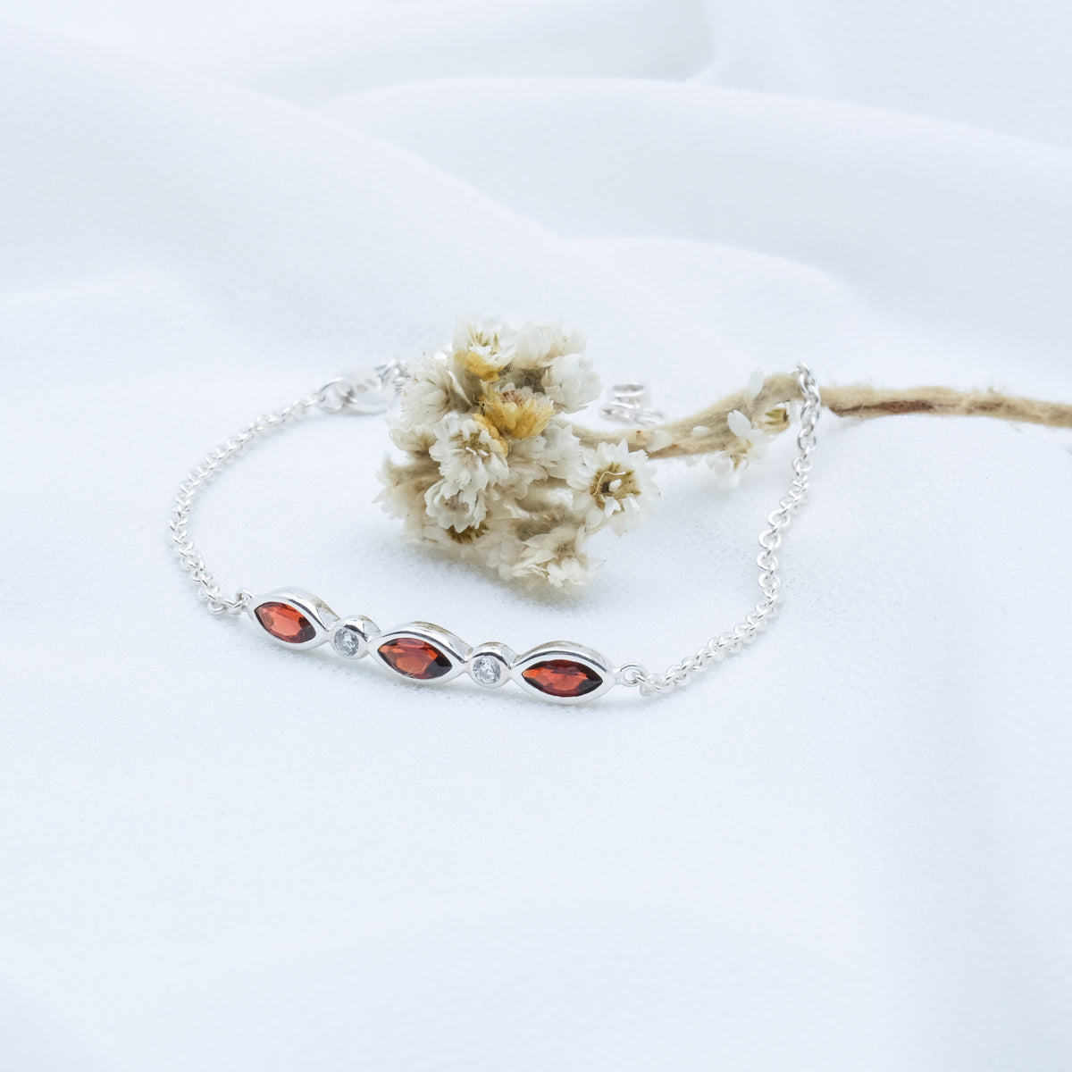 Gelang Perak 925 Koleksi Enchanted