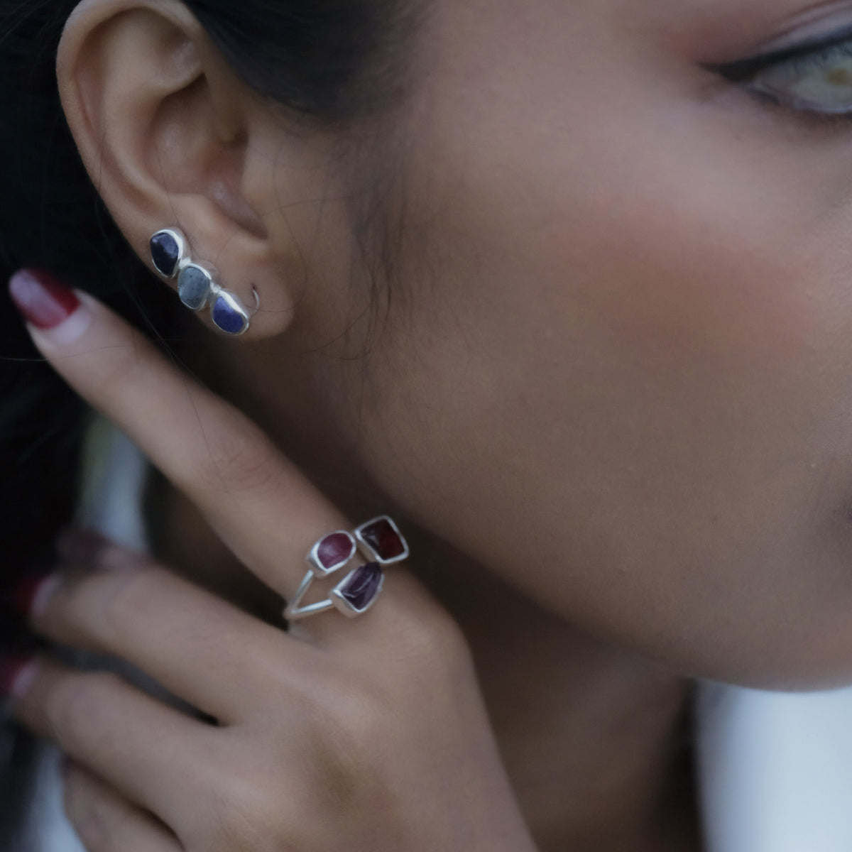 Anting Drop Koleksi Pristine Chakra Third Eye Perak 925