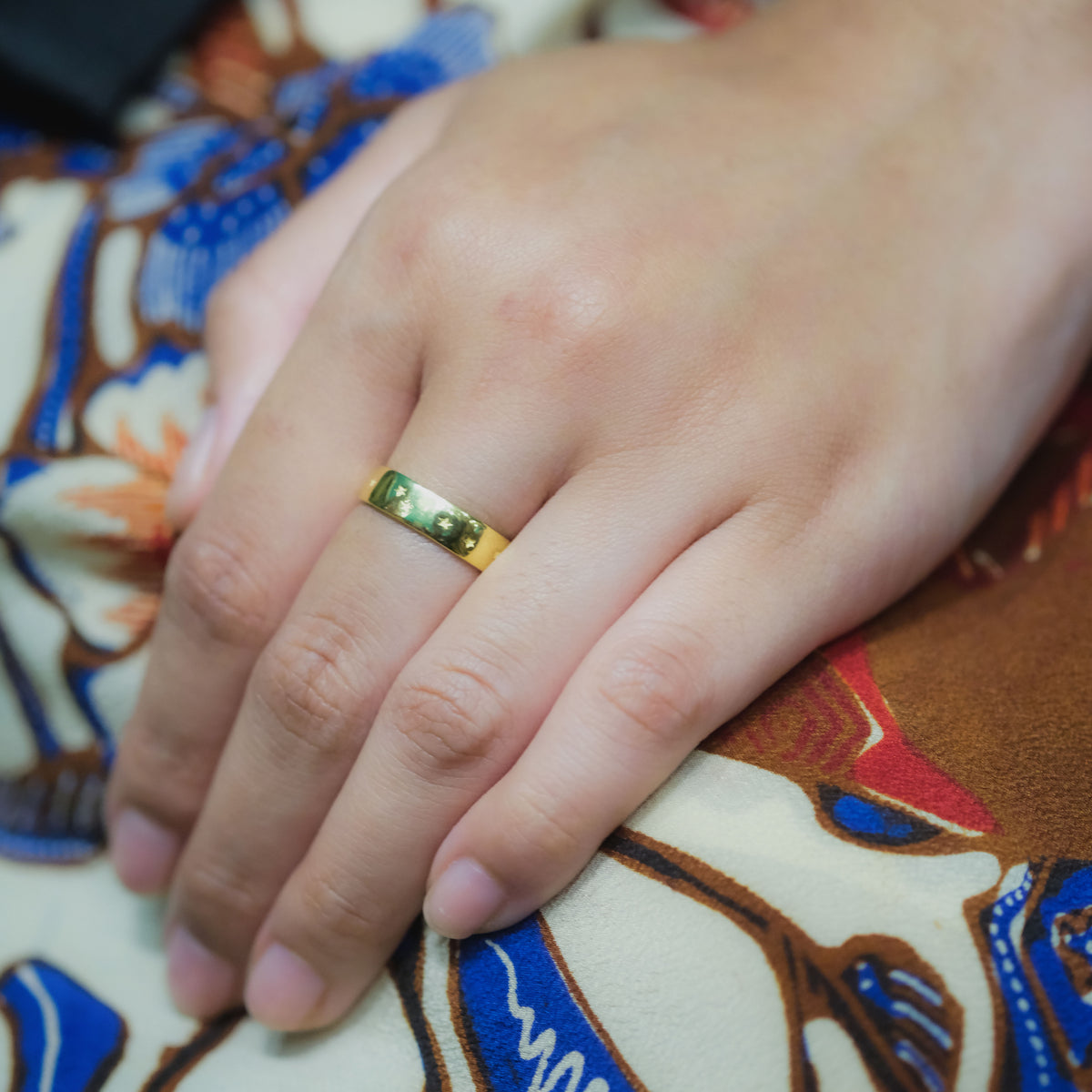 Cincin Band Perak Koleksi Selene Sterling Silver 925 Gold Plated