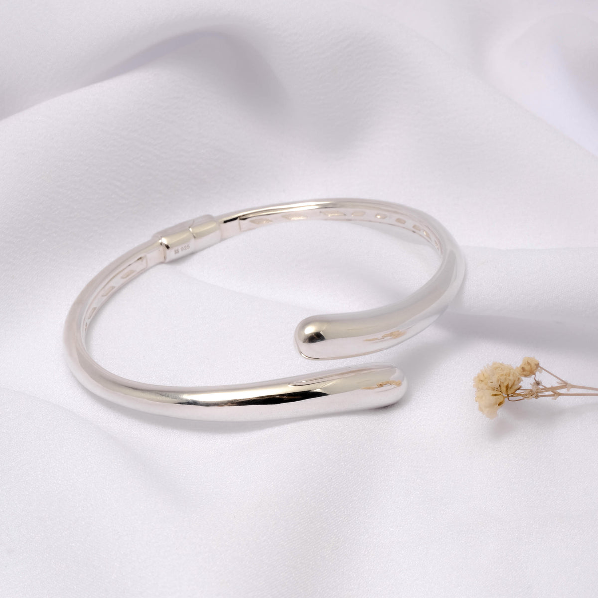 Gelang Bangle Koleksi Elara Drop Sterling Silver 925