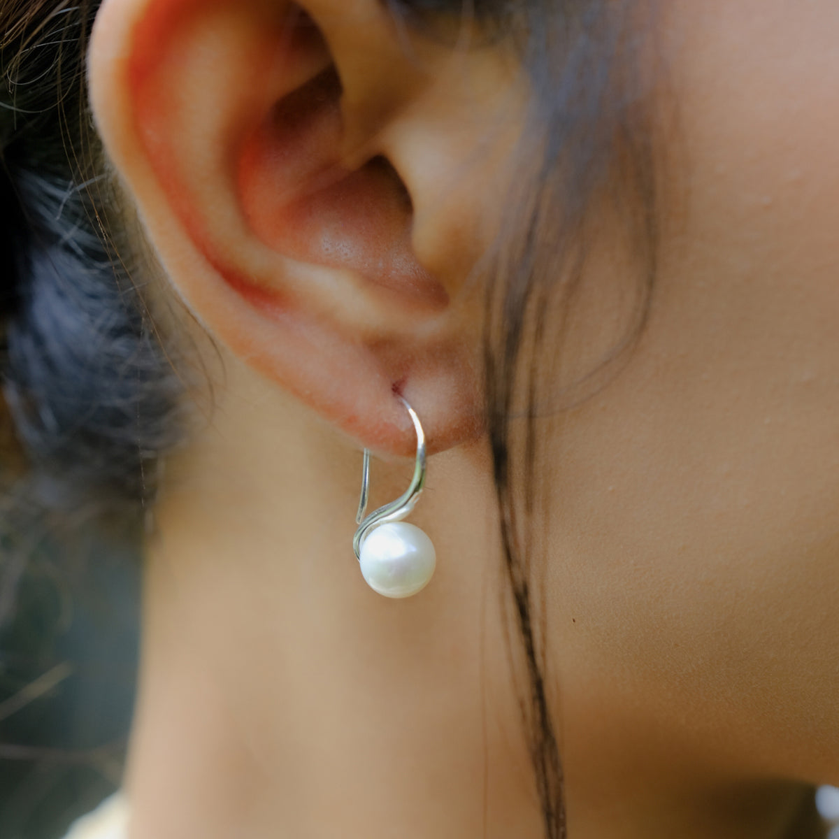 Lumine Pearl Sterling Silver 925 Hook Earrings