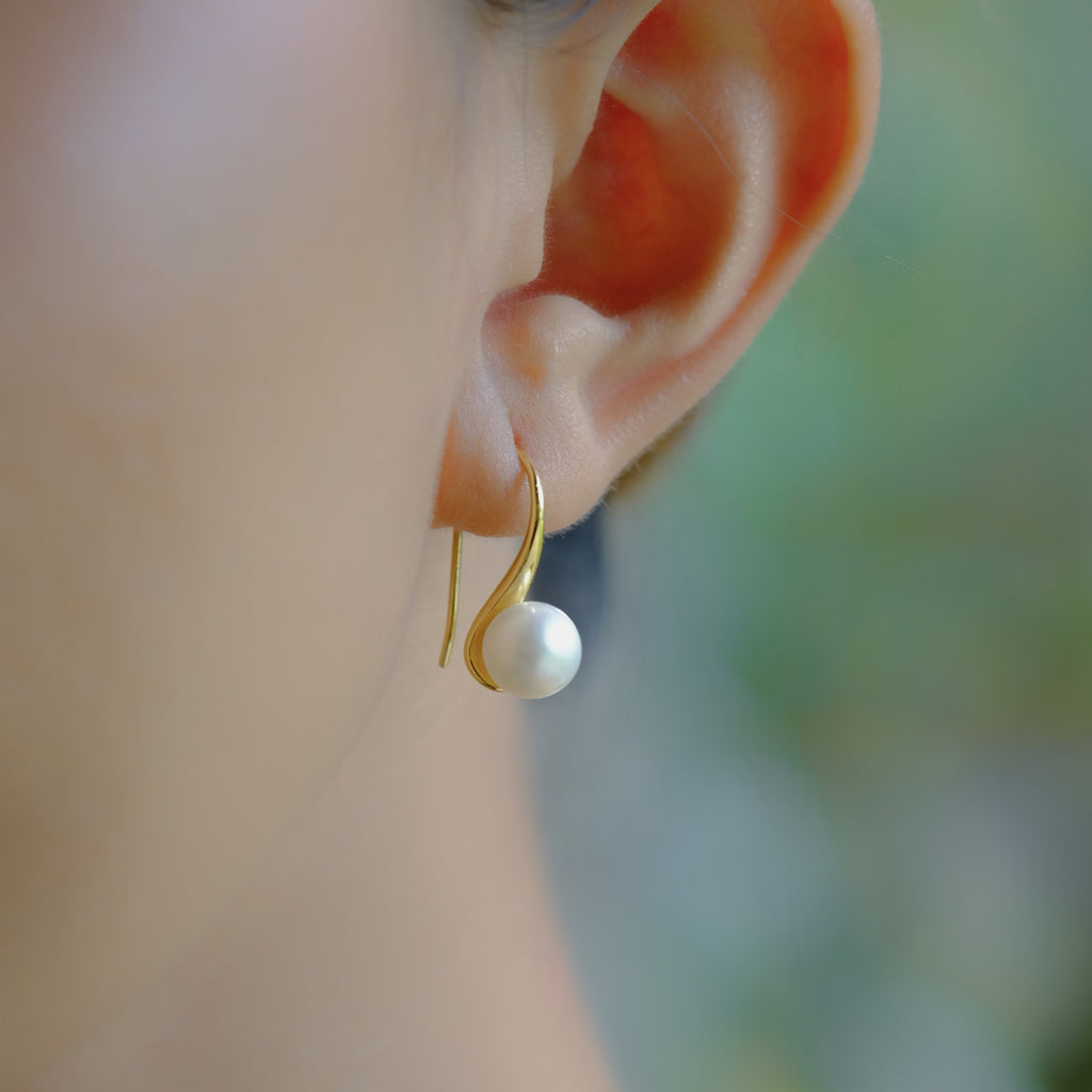 Anting Hook Gold Plated Koleksi Lumine Pearl Sterling Silver 925