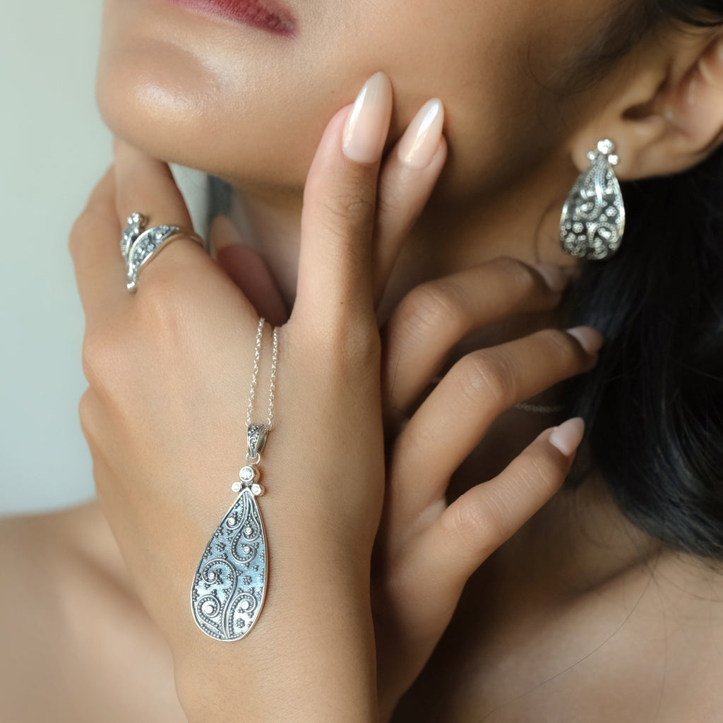 Jejawanan Collection 925 Sterling Silver Stud Earrings