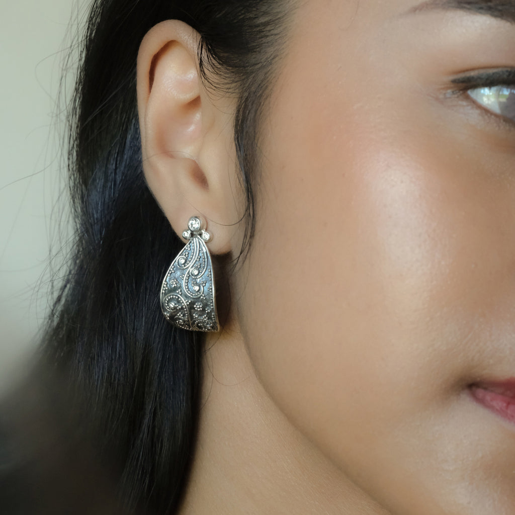 Jejawanan Collection 925 Sterling Silver Stud Earrings