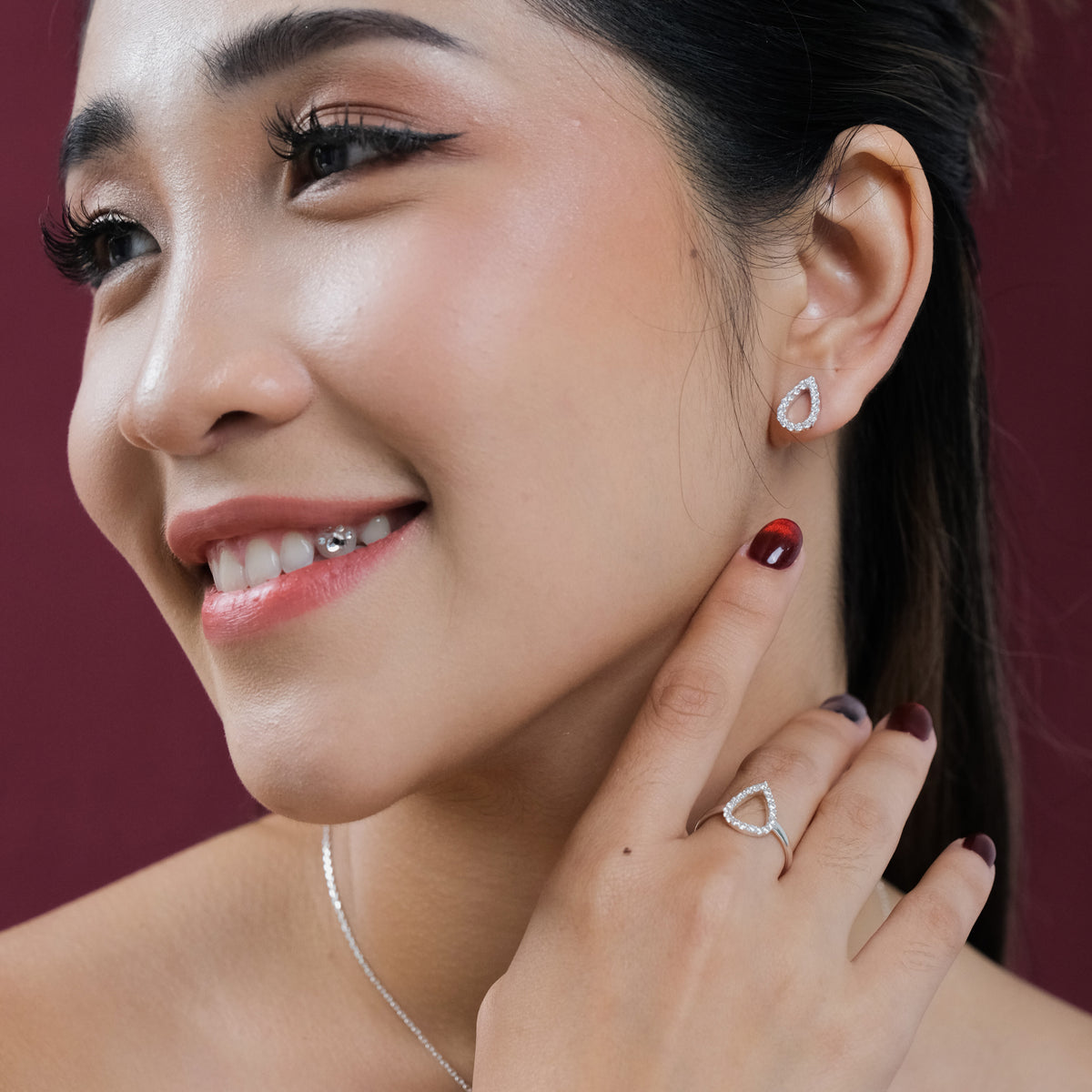 Anting Stud Koleksi Pears Sterling Silver 925