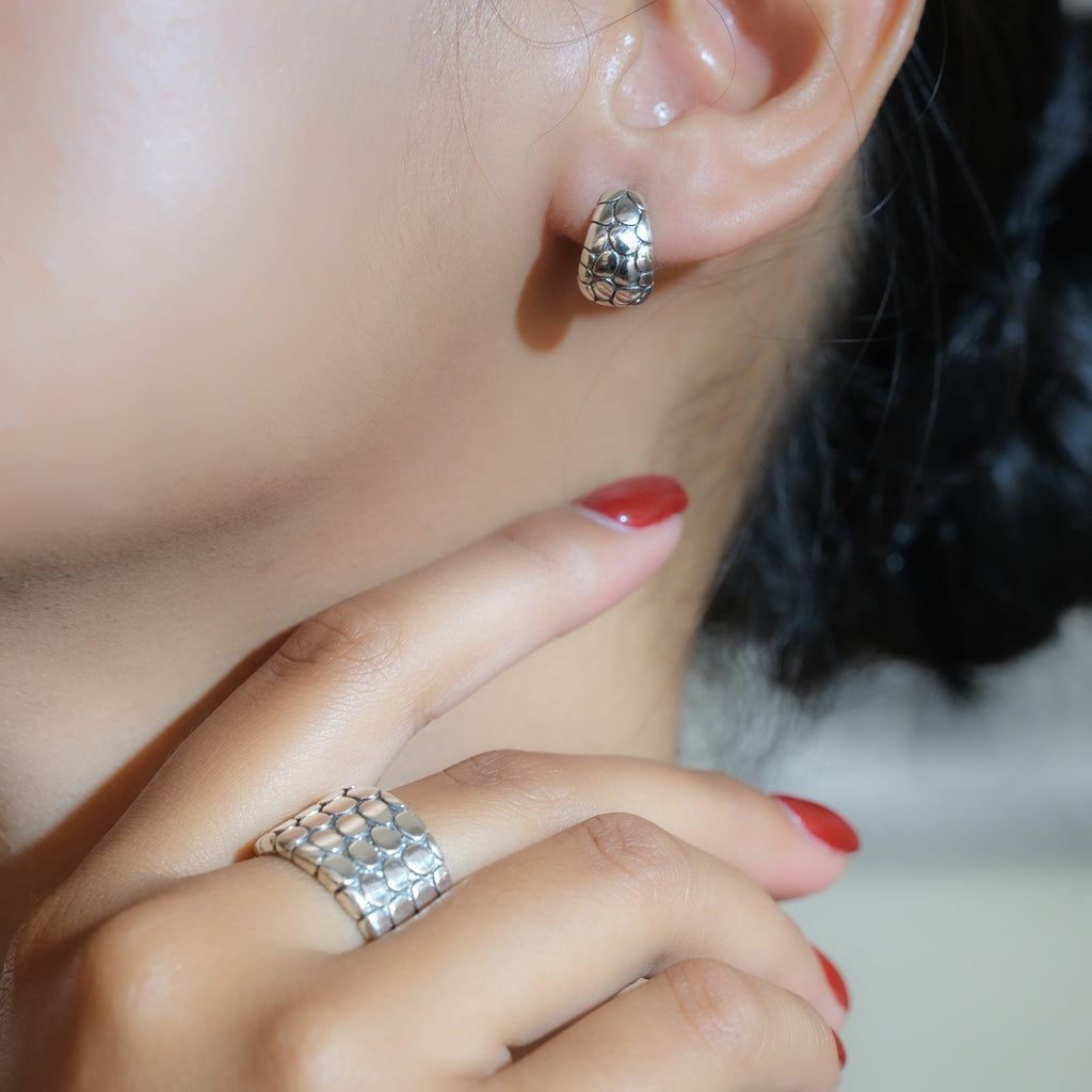 Anting Stud Koleksi Pebble Sterling Silver 925