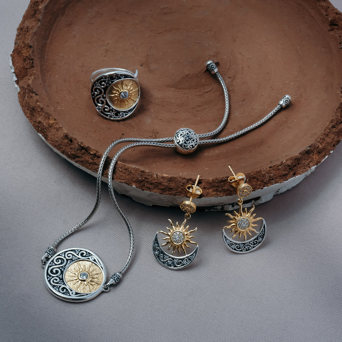 925 Sterling Silver Sun Collection Drawstring Chain Bracelet