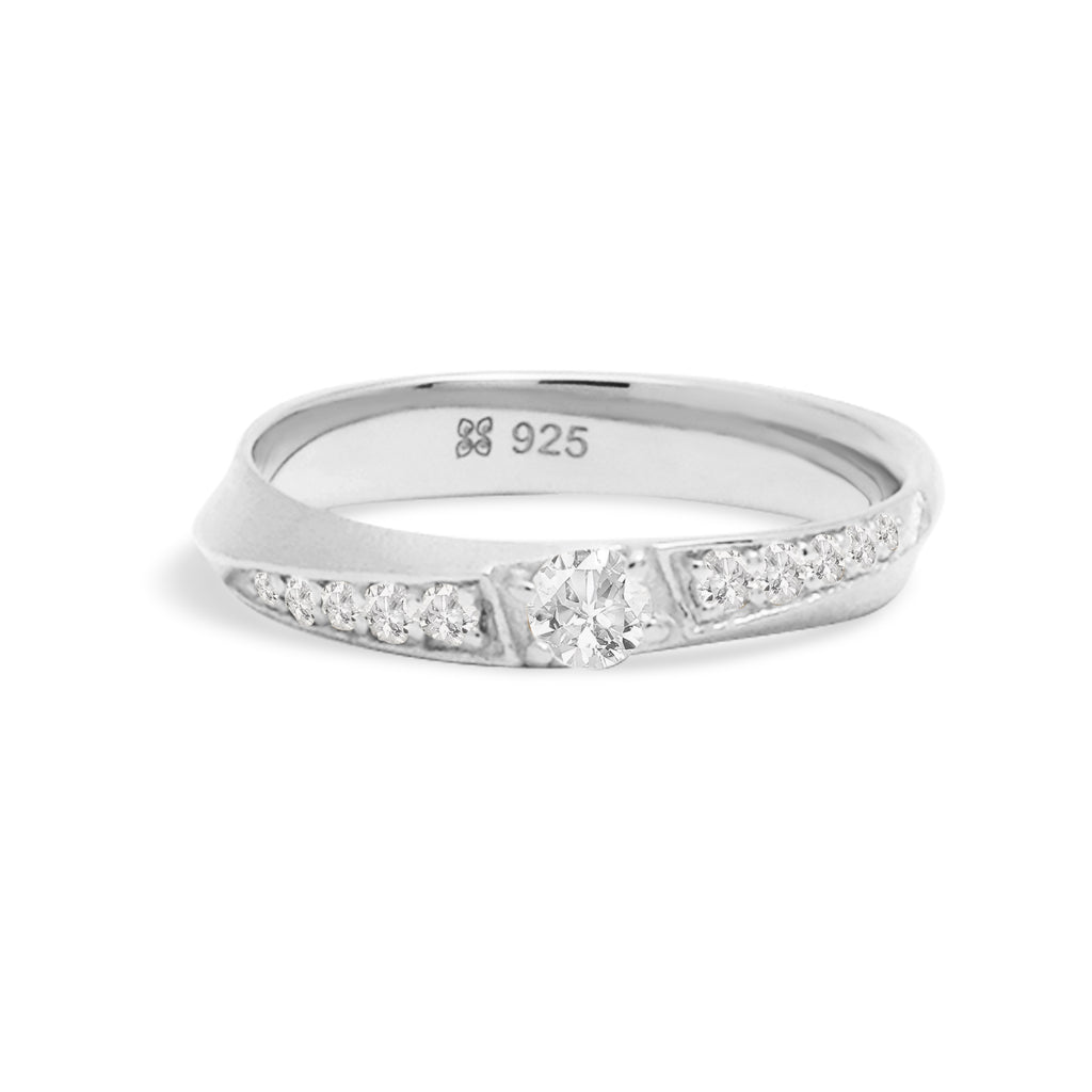 Cincin Couple Half Eternity Perak 925 Koleksi Amoria