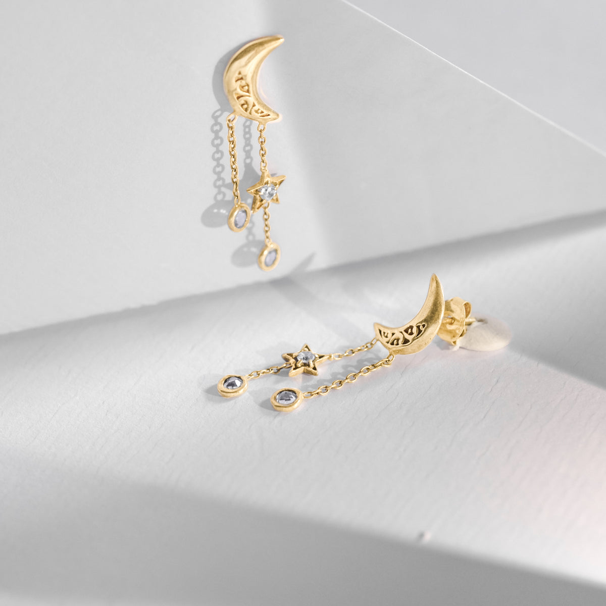Anting Stud Perak 925 Koleksi Celestial Bulan Bintang