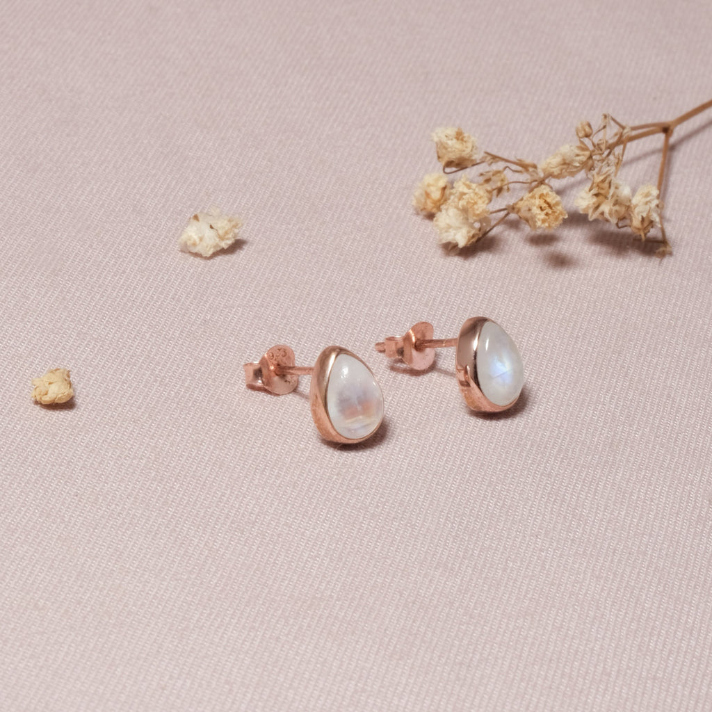 Anting Stud Teardrop Koleksi Serenity Perak 925