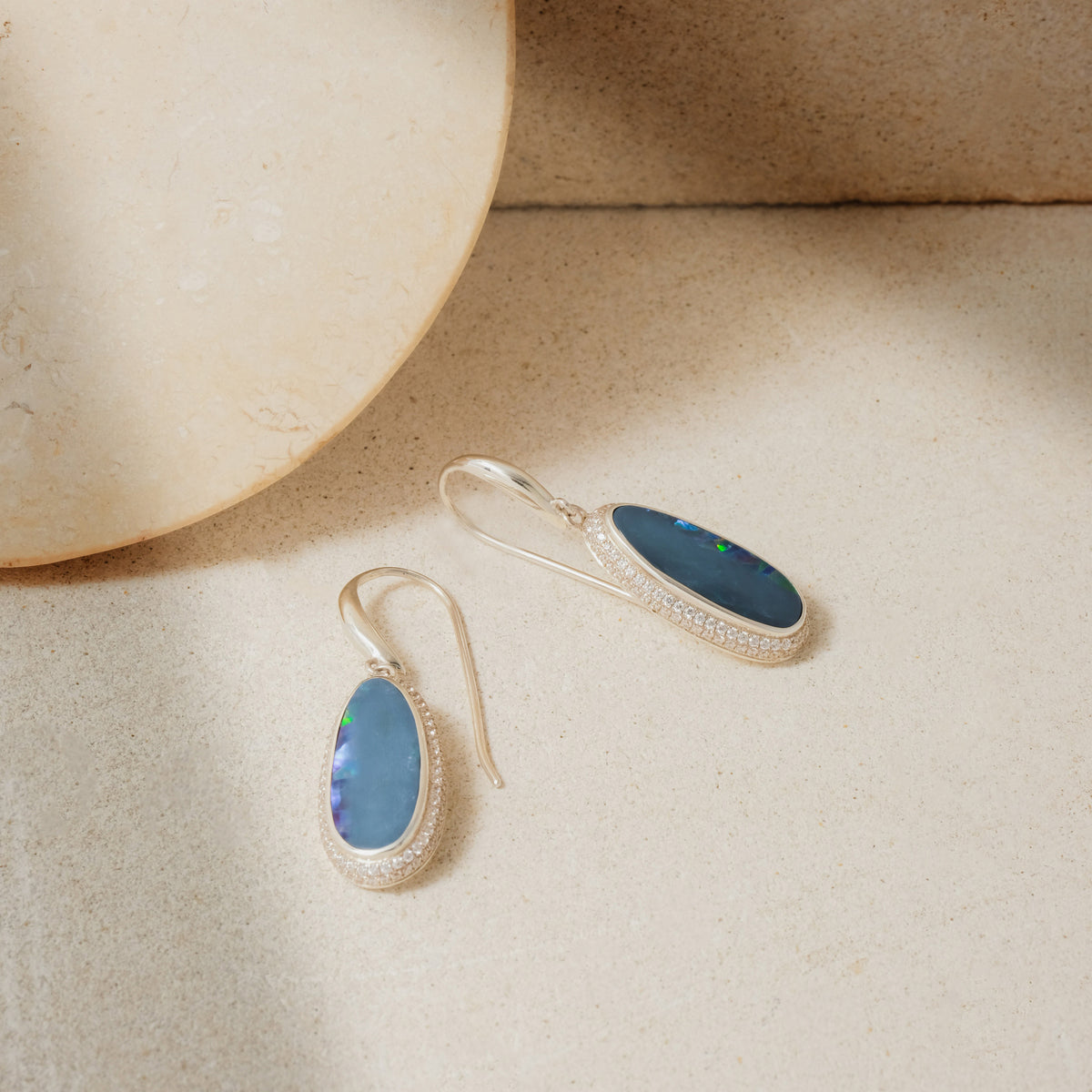 Anting Hook Koleksi Opal Perak 925
