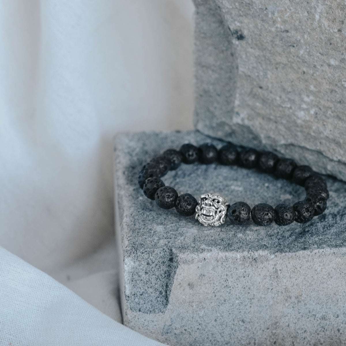 Gelang Perak 925 Koleksi Lava Bead Celuluk Sterling Silver Oksidasi