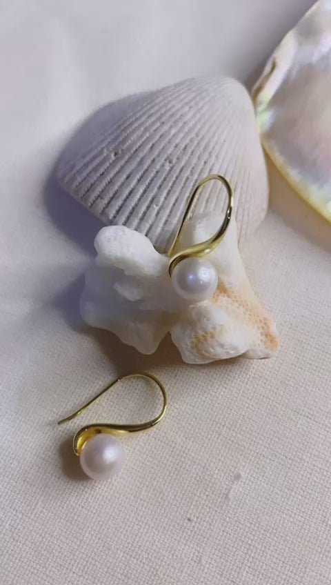 Lumine Pearl Sterling Silver 925 Hook Earrings