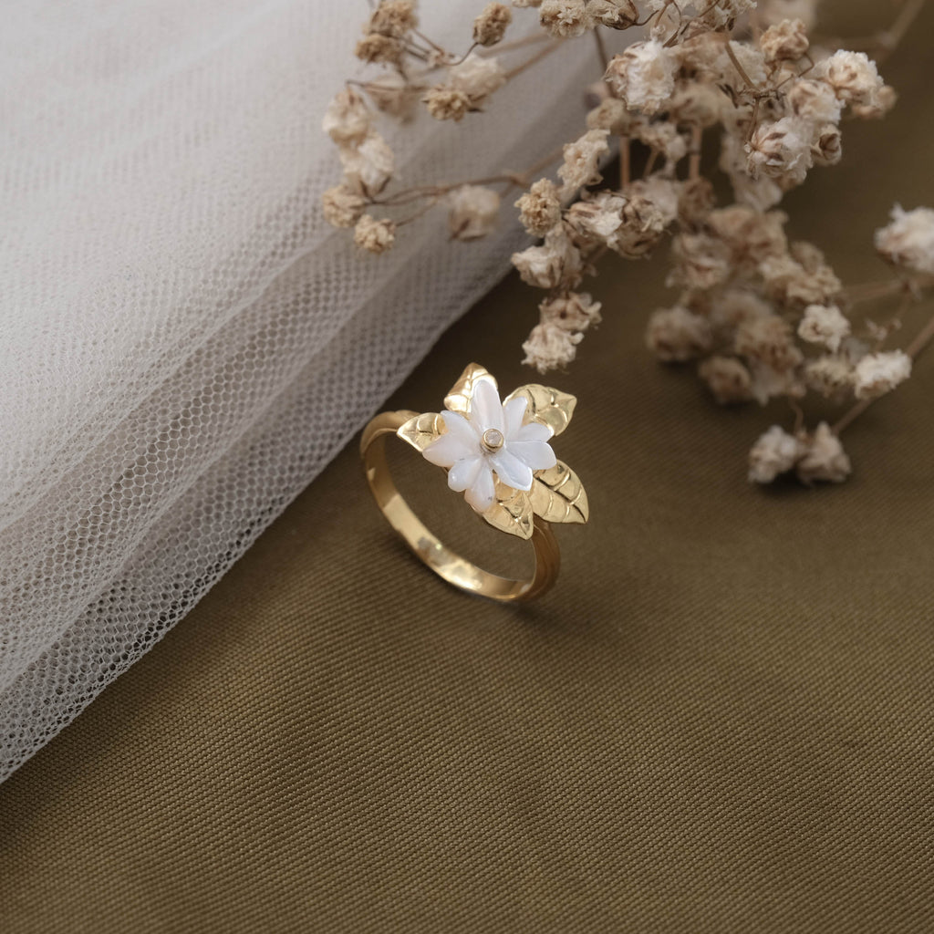 925 Sterling Silver Gold Plated Melati Pearl Collection Cocktail Ring