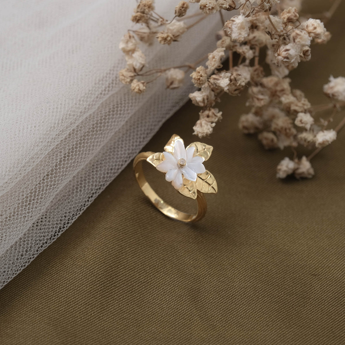 925 Sterling Silver Gold Plated Melati Pearl Collection Cocktail Ring