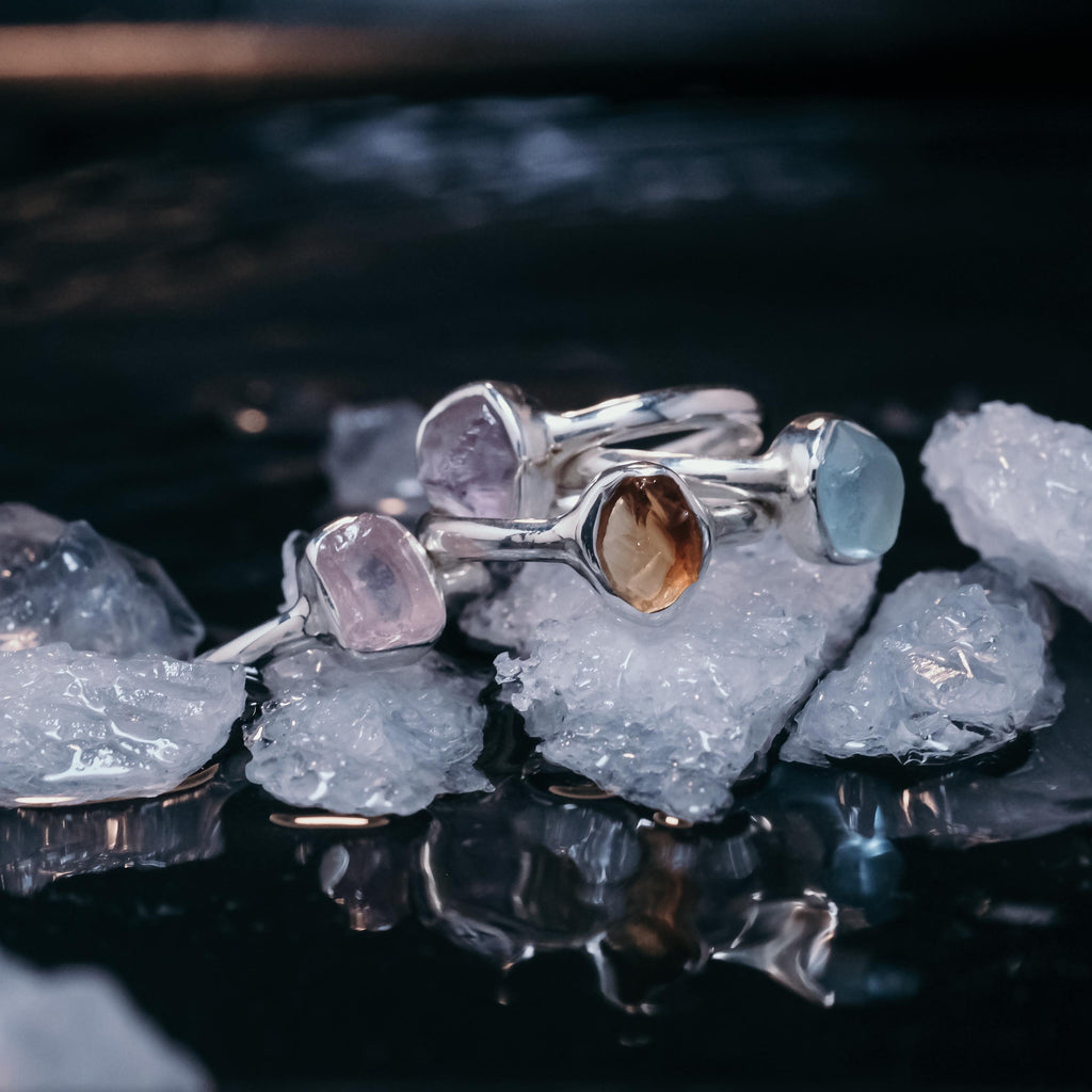 Cincin Cocktail dengan Rawstone Koleksi Pristine Silver 925