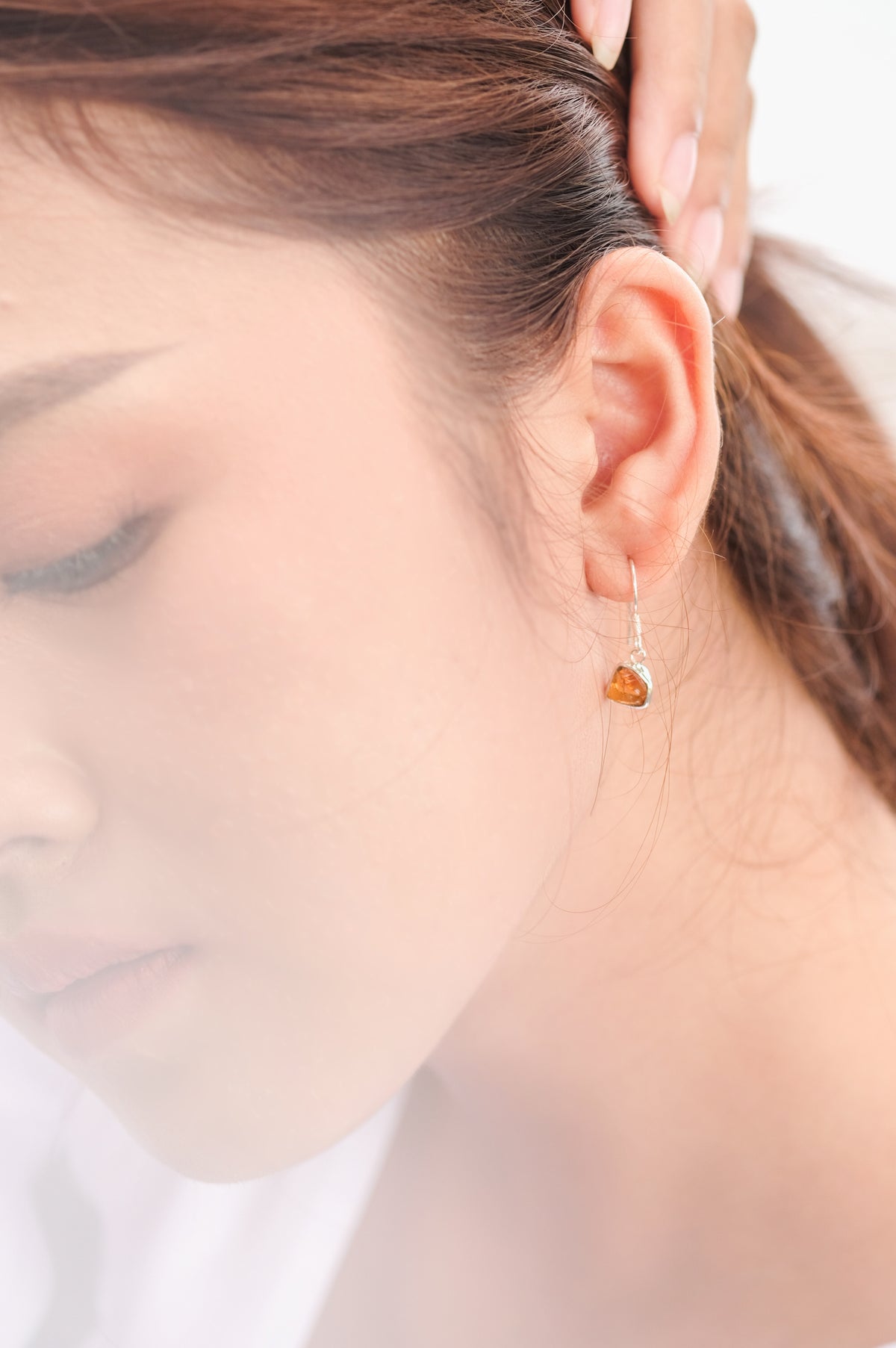 Anting Drop Silver 925 dengan Rawstone Koleksi Pristine