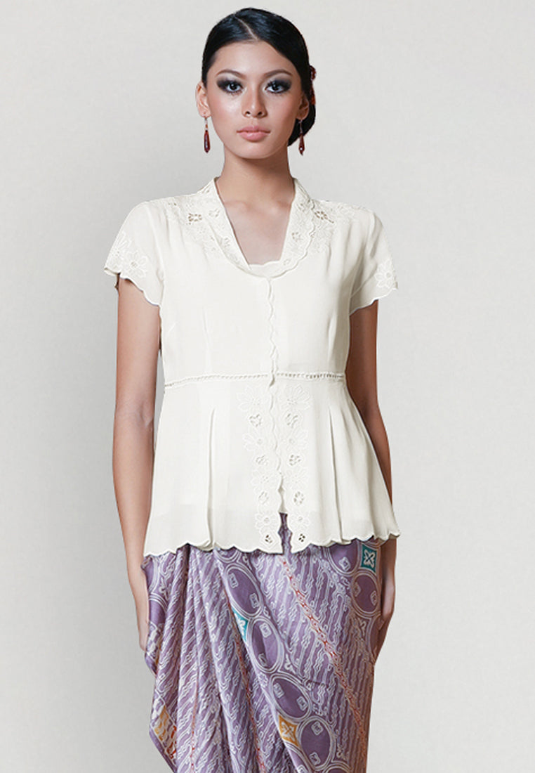 Darlin Kebaya