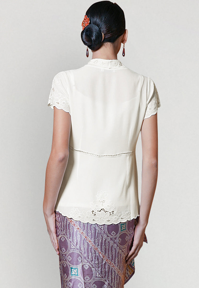 Darlin Kebaya