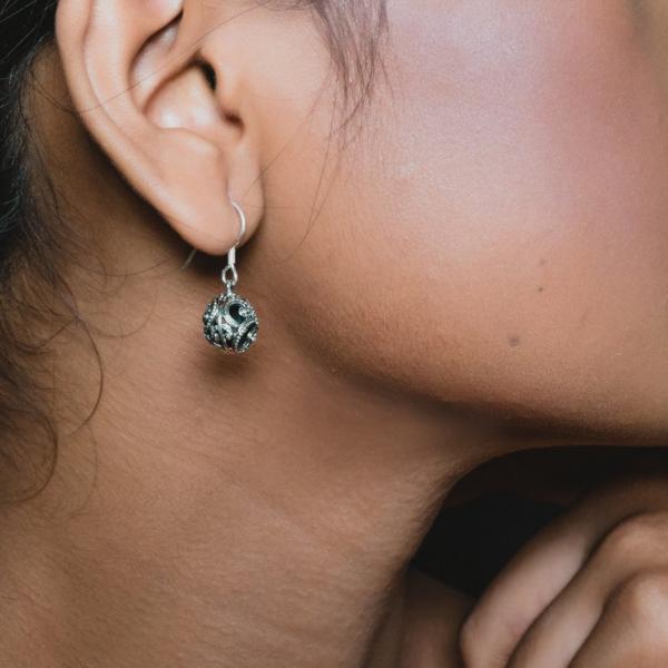 Anting Bulat Kecil Perak 925 Koleksi Ombak Segara Sterling Silver