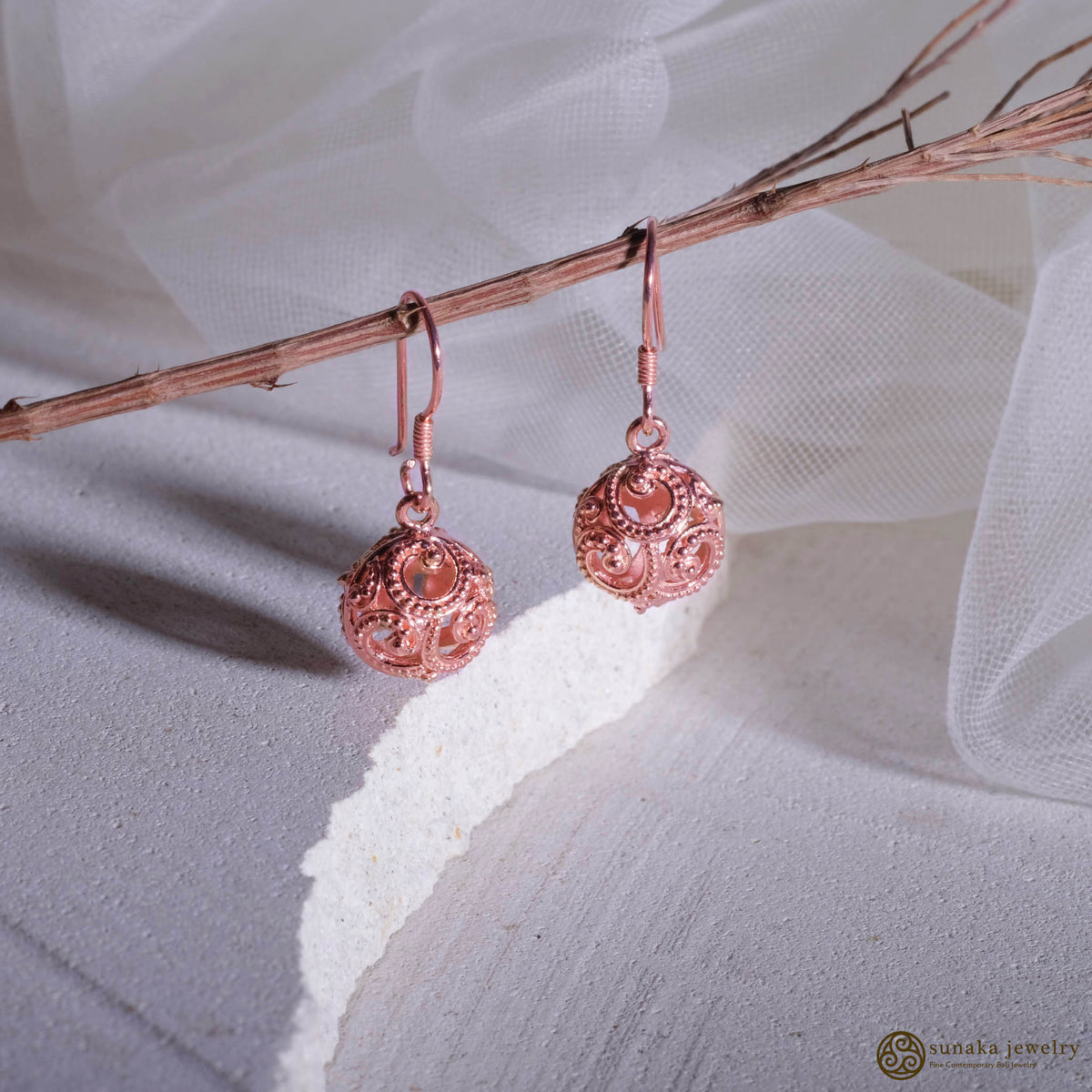 Anting Bulat Kecil Perak 925 Koleksi Ombak Segara Sterling Silver