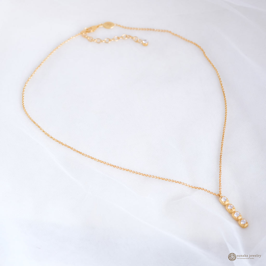 Kalung Perak 925 Koleksi Bar Permata Bold Squares