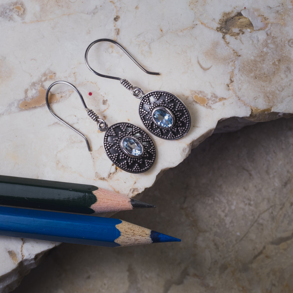 Classic Teardrop Earrings in 925 Silver with Mount Jawan Gemstone Collection/E.343