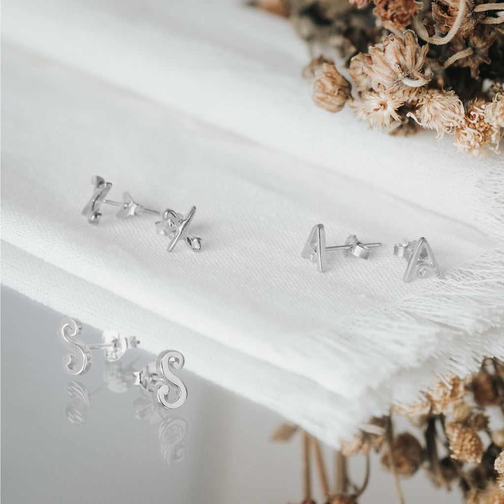Anting Stud Perak 925 Koleksi Alphabet