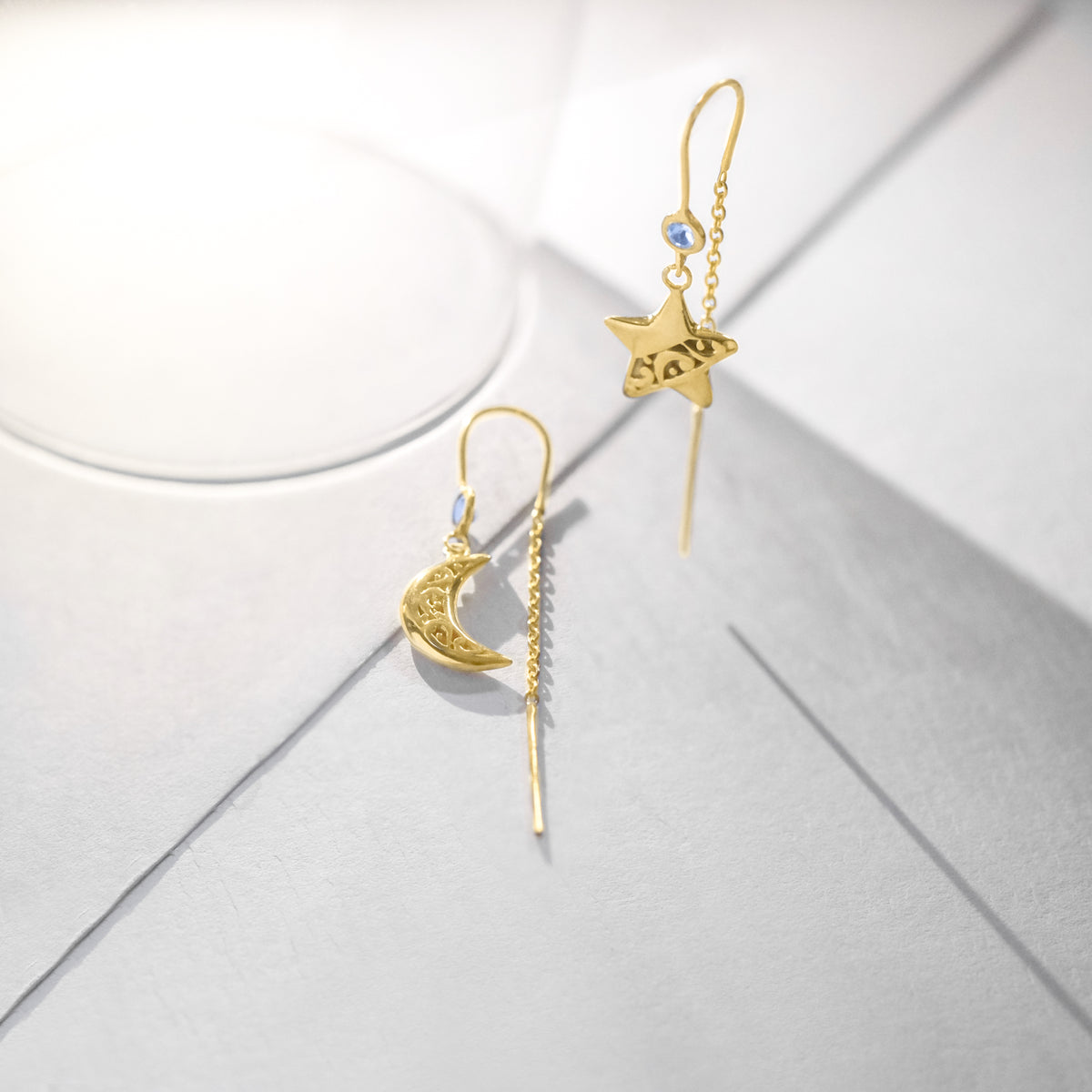 Anting Perak 925 Koleksi Celestial Bulan Bintang