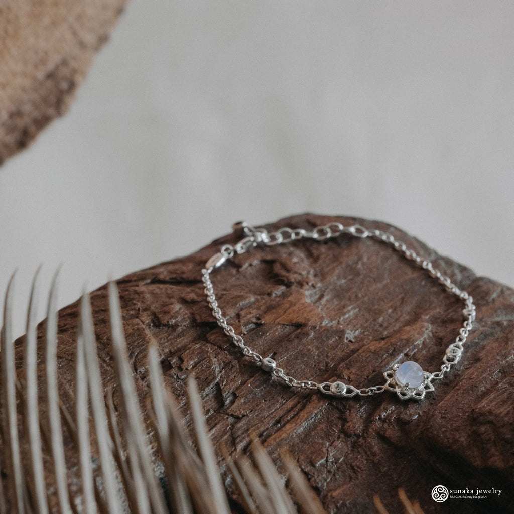 Gelang Rantai Perak Koleksi Moonstone Sterling Silver 925