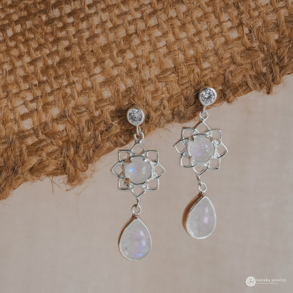 Anting Dangling Perak Koleksi Moonstone Sterling Silver 925