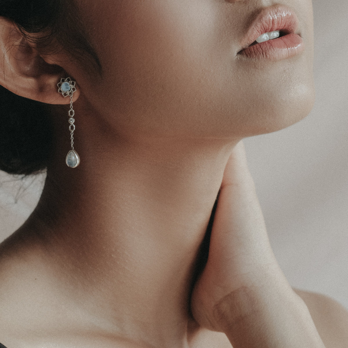 Anting Teardrop Perak Koleksi Moonstone Sterling Silver 925
