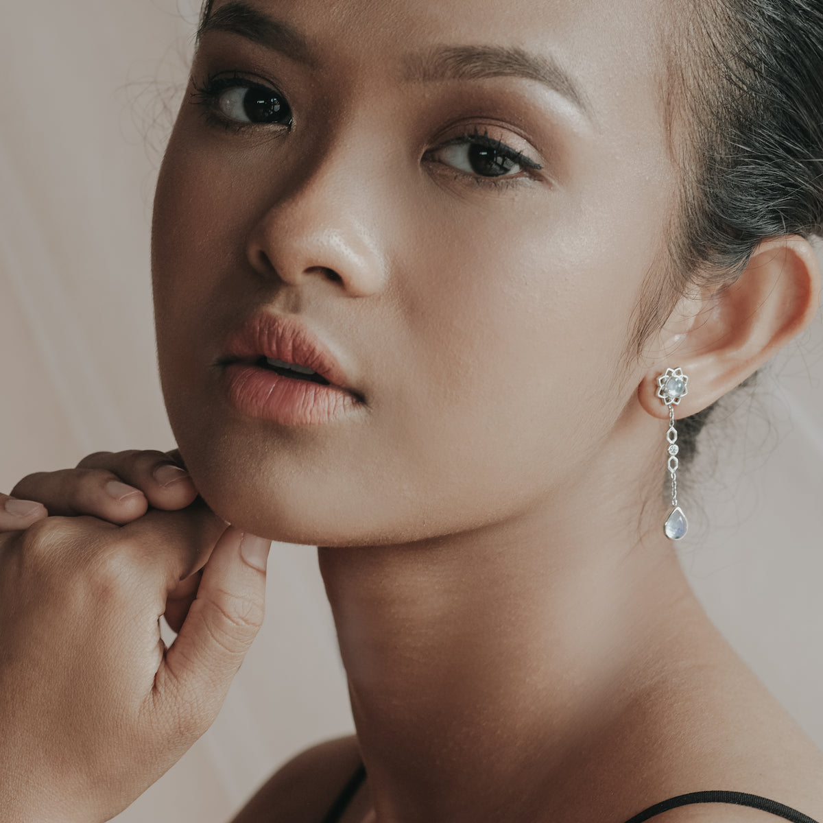 Anting Teardrop Perak Koleksi Moonstone Sterling Silver 925
