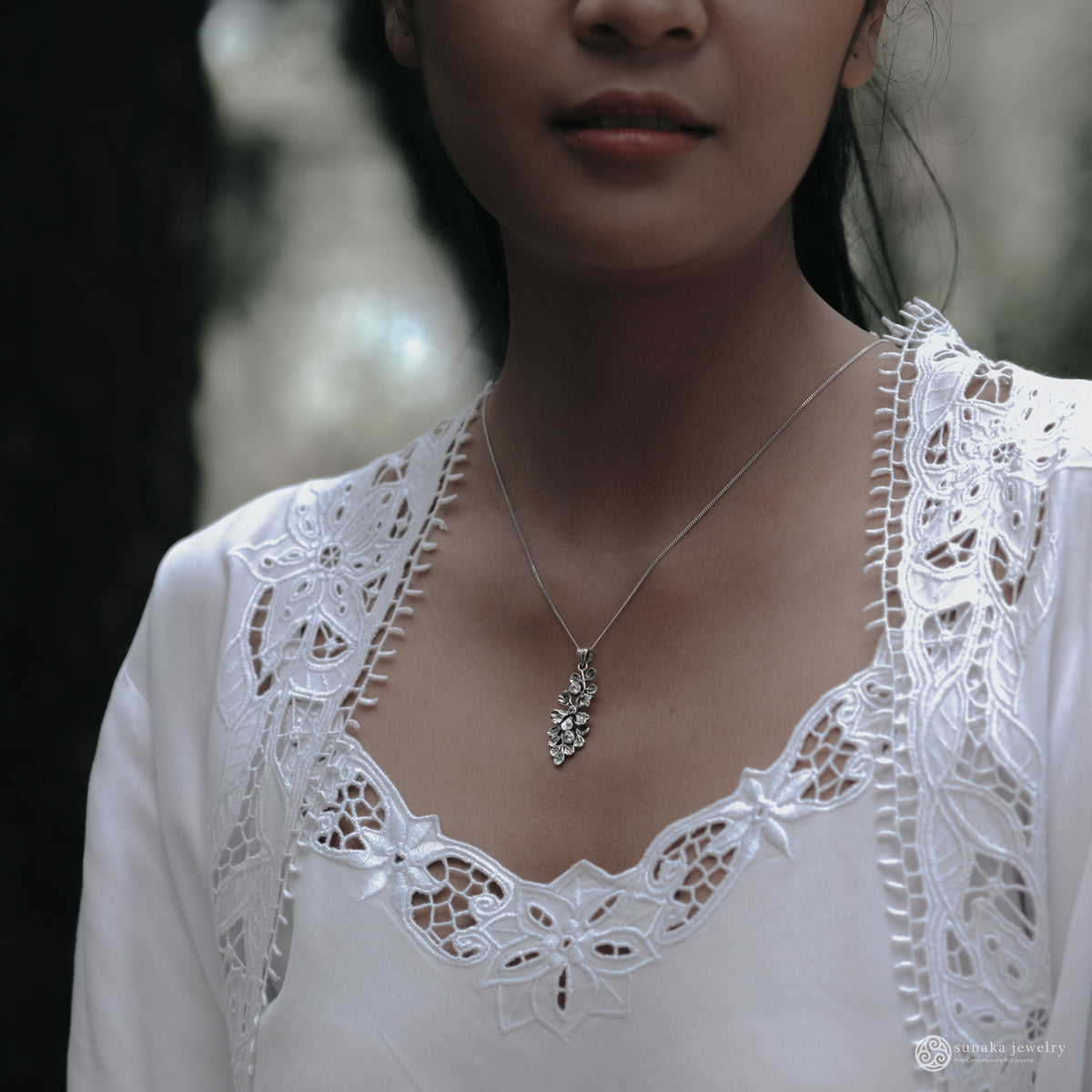 Pendant Perak 925 Koleksi Flamboyan