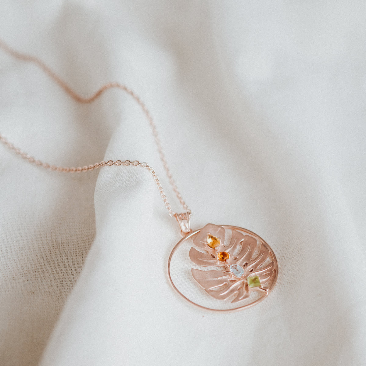 Kalung Perak 925 Koleksi Monstera Rose Gold Plated