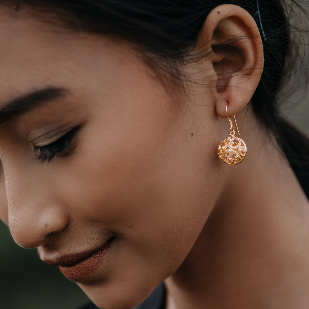 Anting Bulat Besar Perak 925 Koleksi Ombak Segara Sterling Silver