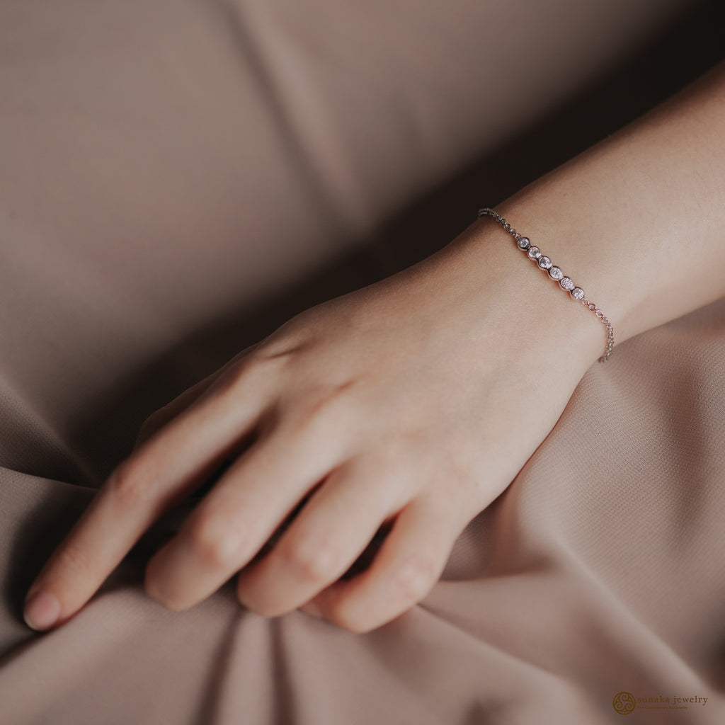 Petite Circle Sterling Silver 925 Bracelet