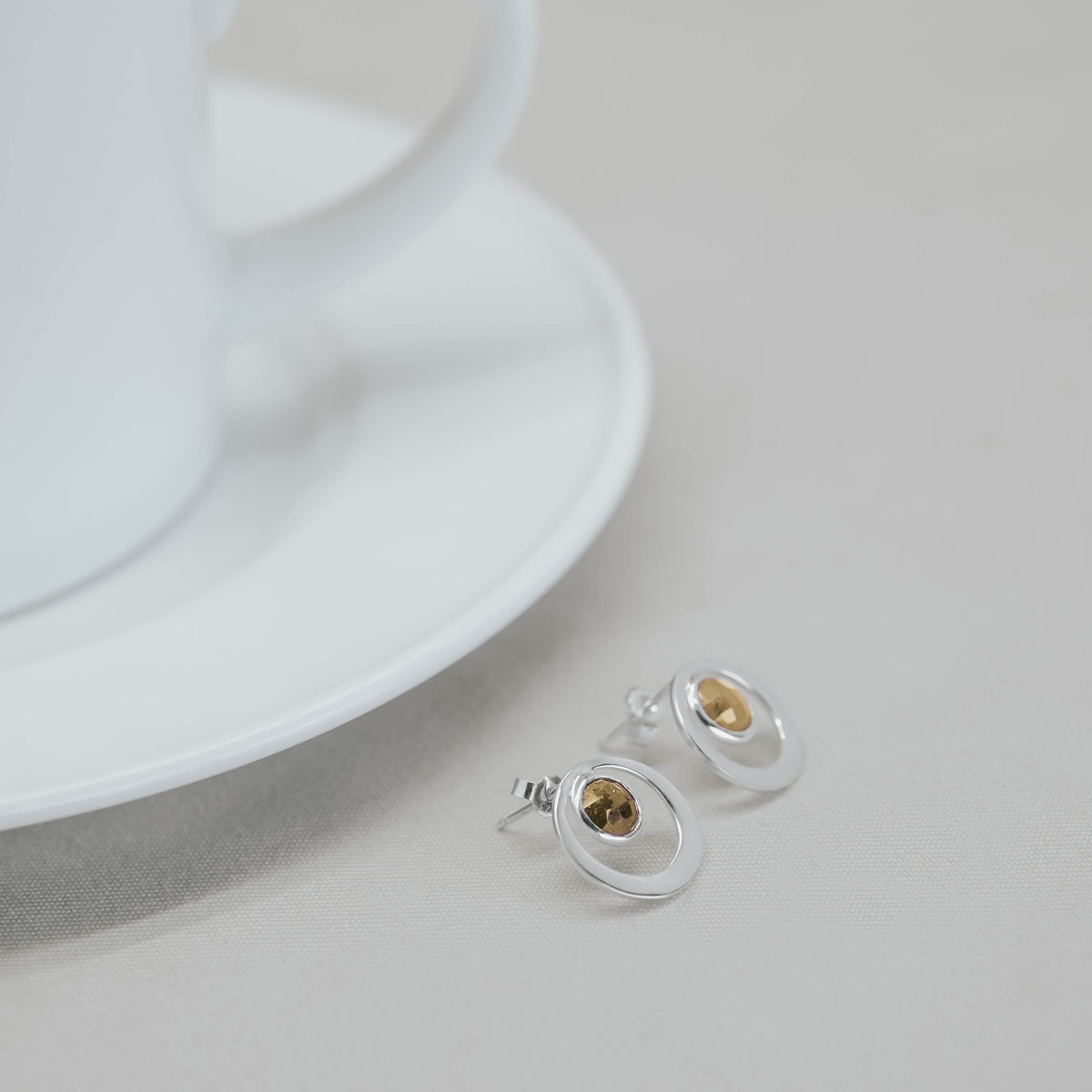 Anting Stud Perak 925 Koleksi Birthstone Round Bar Custom Grafir