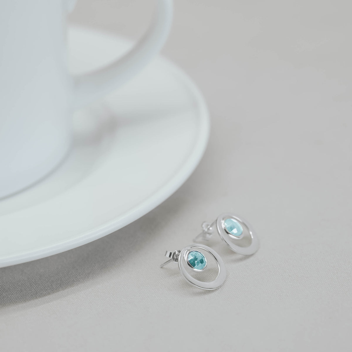 Anting Stud Perak 925 Koleksi Birthstone Round Bar Custom Grafir