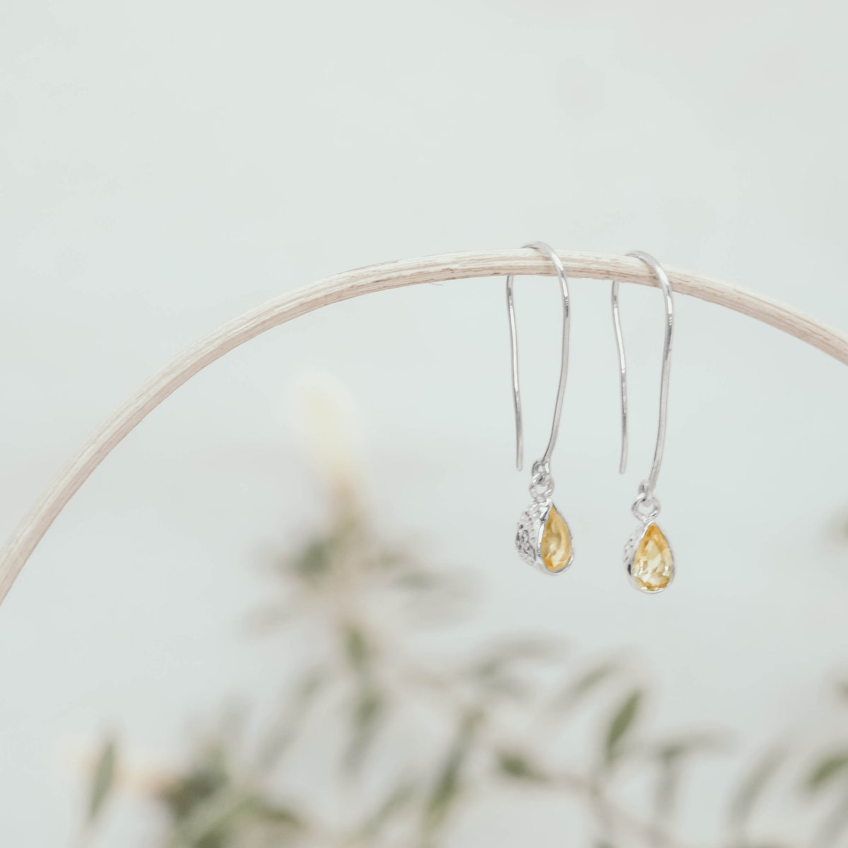 Anting Dangling Perak 925 Koleksi Hammer Permata